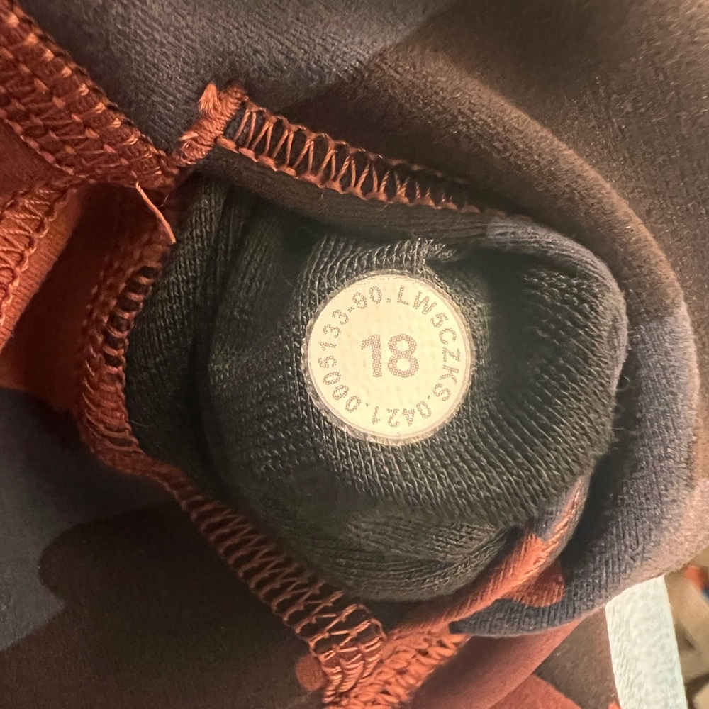NWOT / Lululemon Wunder Train High-Rise Tight 25" - Picture 8 of 9